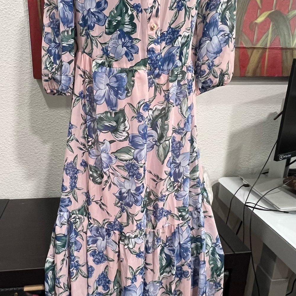 Spring dress $20 - Picture 2 of 2